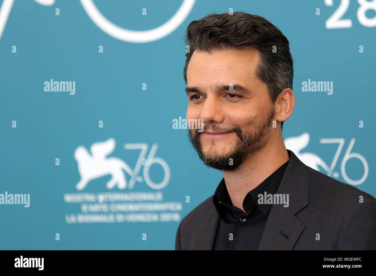 L'Italia, Lido di Venezia, 1 Settembre 2019 : Brasile attore Wagner Moura al photocall 'Wasp Rete' durante il 76° Festival del Cinema di Venezia Foto © Foto Stock