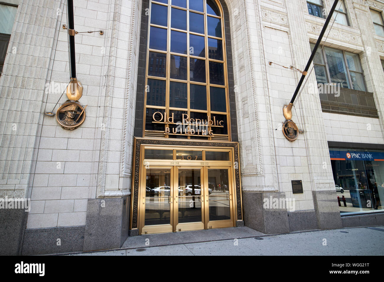 Ingresso della vecchia repubblica edificio 307 North Michigan ex bell edificio di chicago, illinois, Stati Uniti d'America Foto Stock