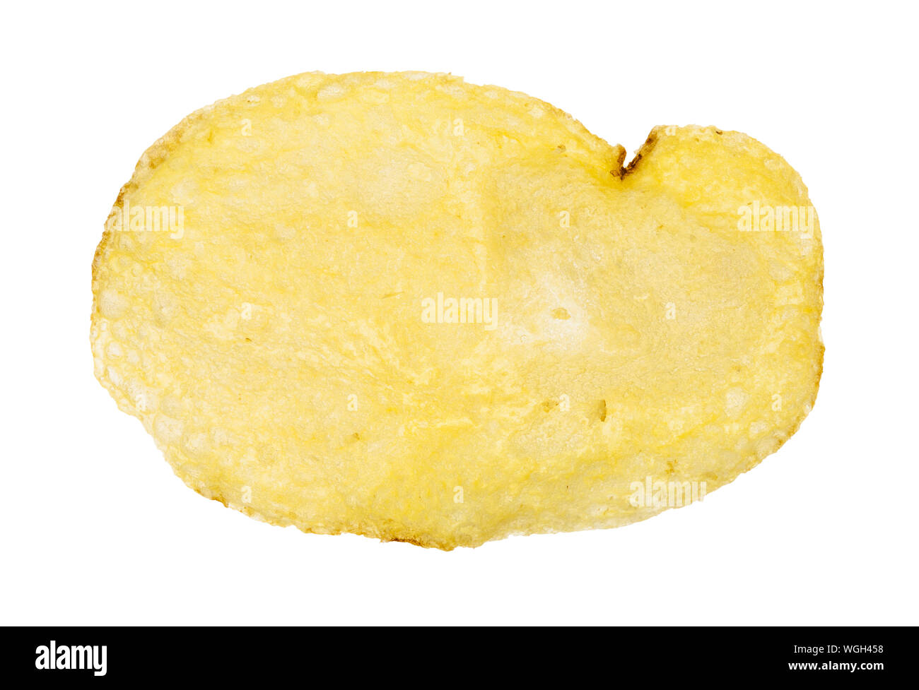 Salate chip di patata isolati su sfondo bianco Foto Stock