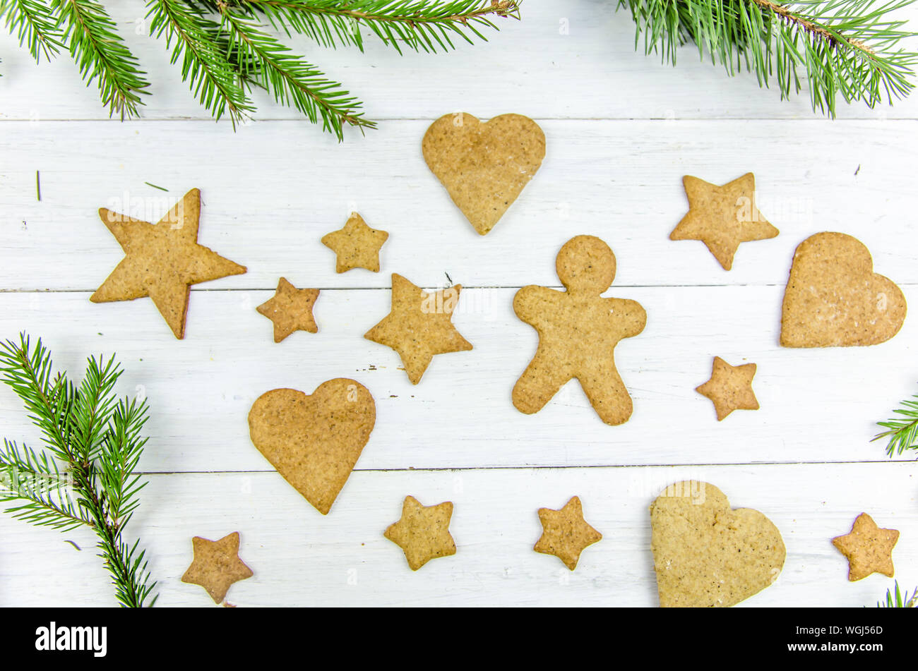 Natale gingerbread su sfondo bianco Foto Stock