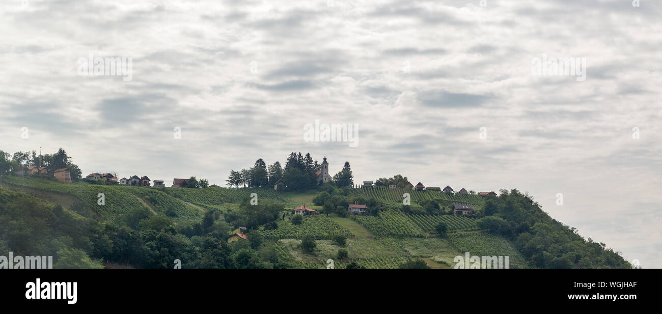 Lendava rurali paesaggio collinare. Lendava è una città e un comune della regione del Prekmurje, Slovenia. È vicino al valico di frontiera con Hunga Foto Stock