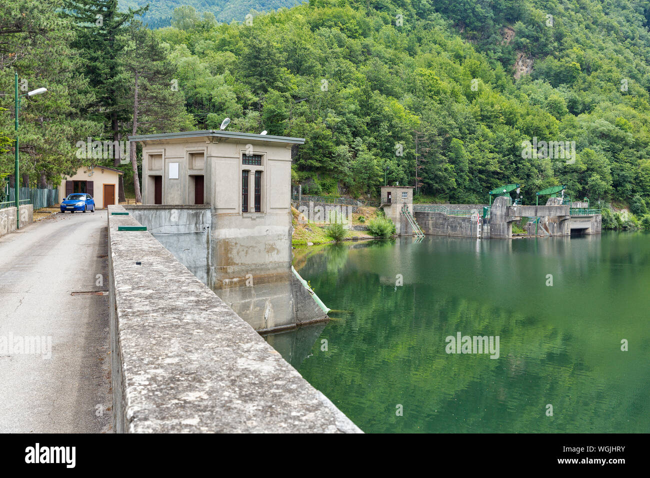 Pavana Diga lago con potenza idroelettrica in Emilia Romagna, Toscana, Italia. Foto Stock