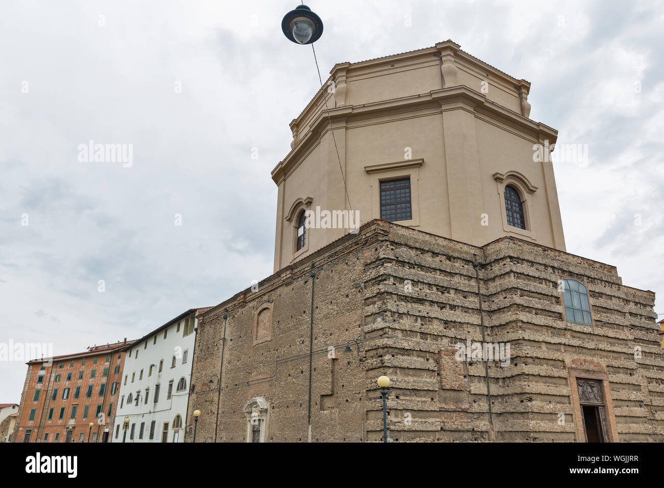 Santa Caterina chiesa a Livorno, Italia. Livorno è stata fondata nel 1017 come una delle piccole fortezze costiere la protezione di Pisa. Foto Stock