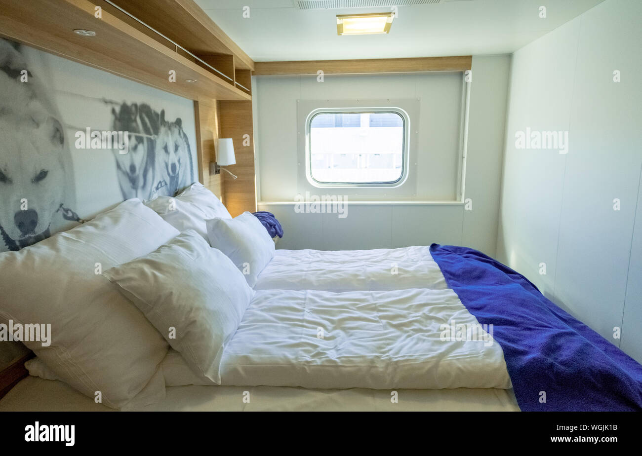 , Im Kreuzfahrtschiff Polarlys, Wolfsbild, Bett, Fenster, Bergen Hordaland, Norwegen, Skandinavien, Europa né, Reise, Tourismus, Reiseziel, Sightse Foto Stock