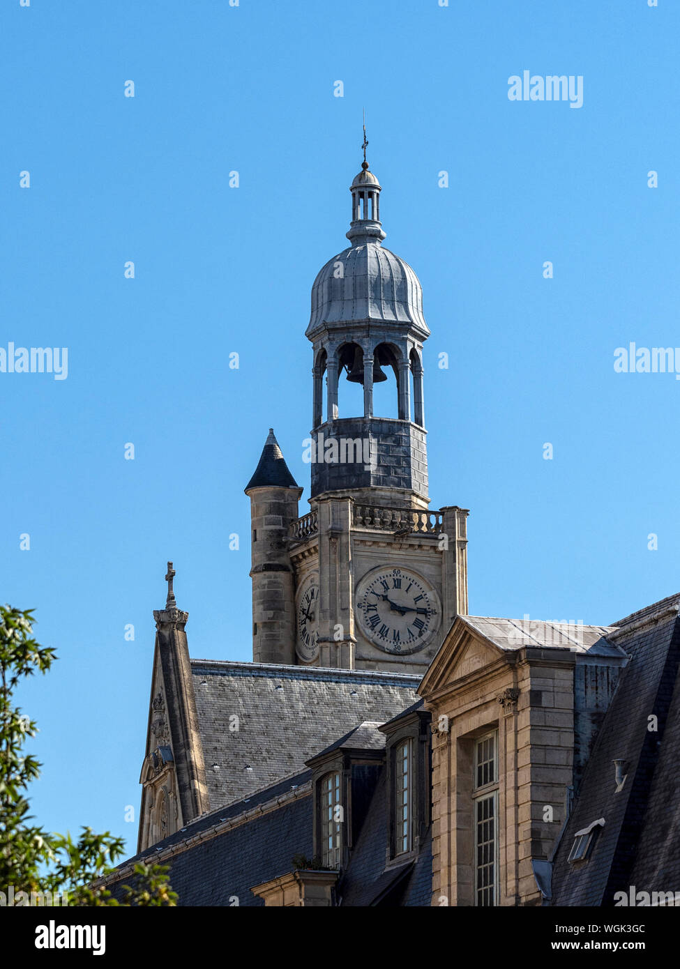 PARIGI, FRANCIA - 04 AGOSTO 2018: La Chiesa del 15th ° secolo di Saint-Etienne-du-Mont Foto Stock