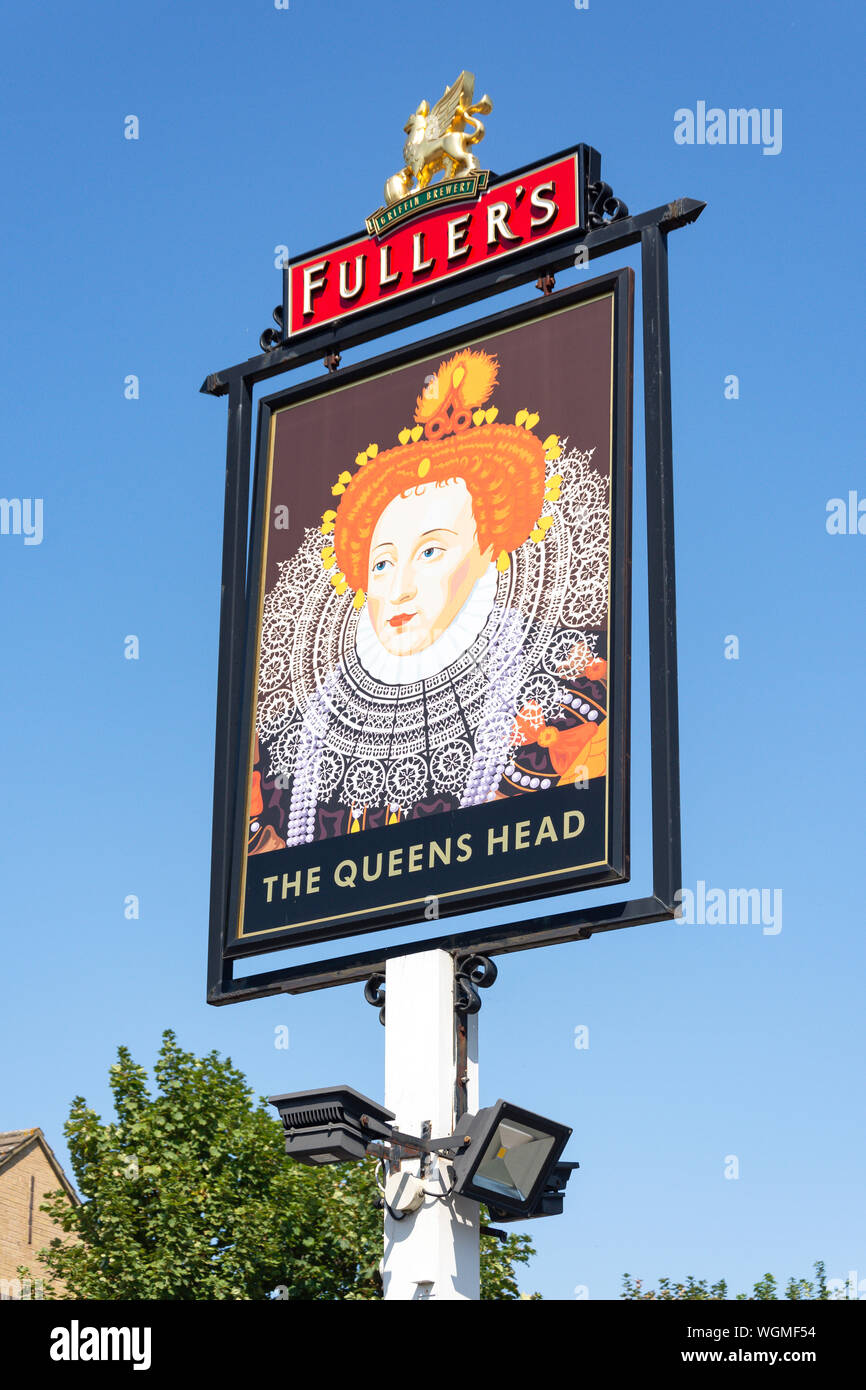 Il cartello del Queens Head Pub, High Street, Cranford, London Borough of Hounslow, Greater London, England, Regno Unito Foto Stock