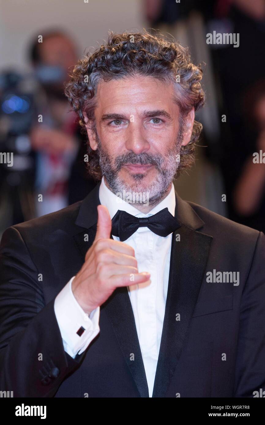 Venezia, Italia. Il 1° settembre 2019. Leonardo Sbaraglia assiste la premiere del 'Wasp Rete' durante il 76° Festival del Cinema di Venezia al Palazzo del Cinema al Lido di Venezia, Italia, il 01 settembre 2019. | Utilizzo di credito in tutto il mondo: dpa picture alliance/Alamy Live News Foto Stock