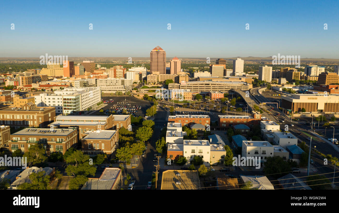 La prospettiva aerea urban area metropolitana in ed intorno a Albuquerque Nuovo Messico America del Nord Foto Stock