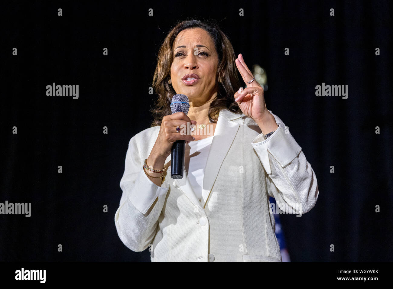 Kamala Harris detiene una campagna presidenziale al rally Il Loft in downtown Burlington, Iowa, USA. Foto Stock