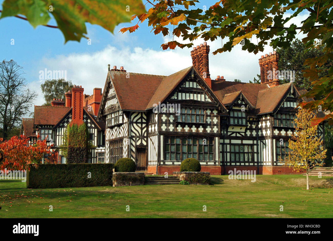 Wightwick Manor, una casa Vittoriana nelle Arti & Mestieri stile, formalmente di proprietà di Geoffrey Mander MP. Foto Stock