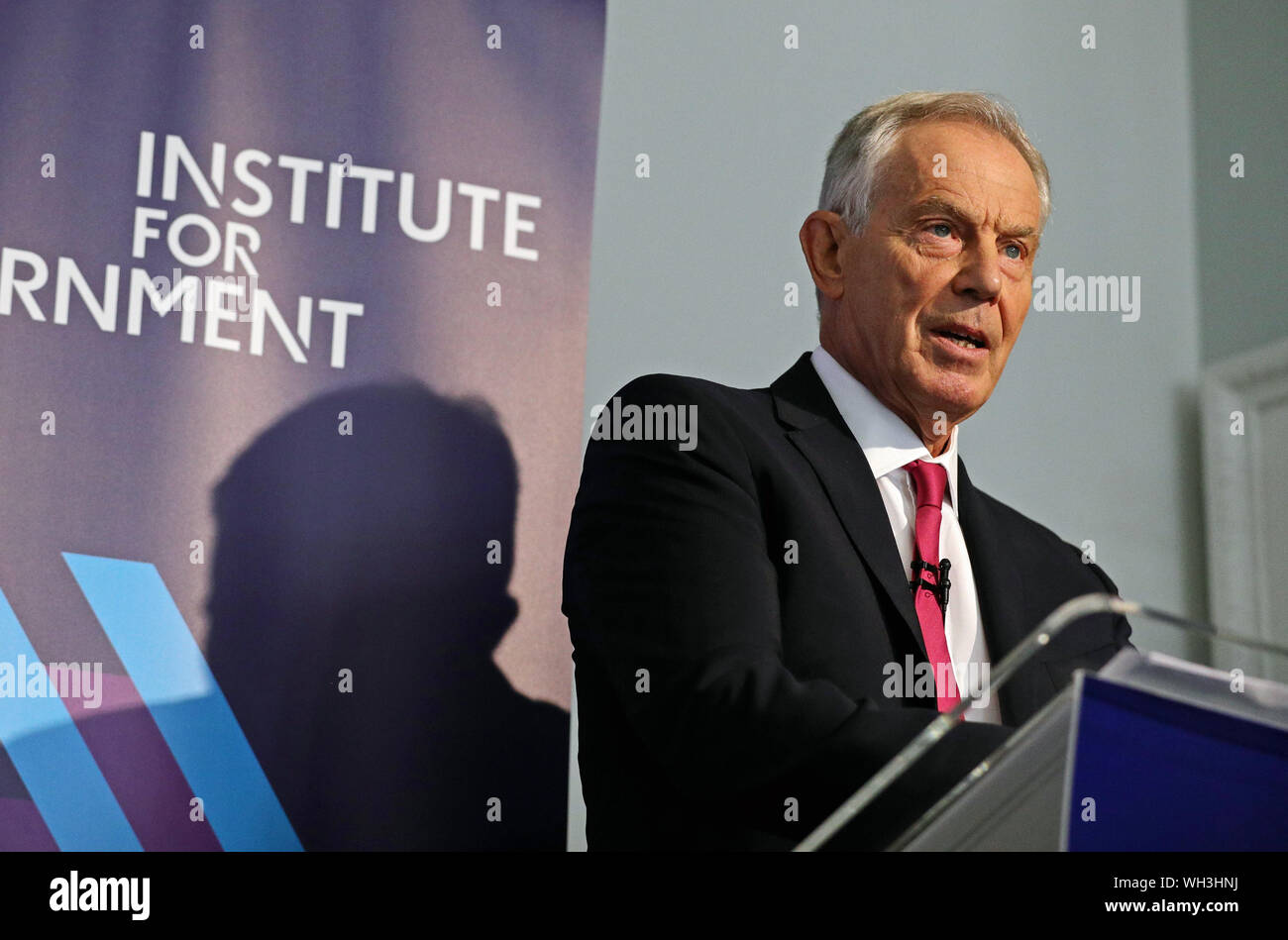 Ex primo ministro Tony Blair dà un discorso presso l Istituto di Governo nel centro di Londra dove egli sarà chiamata per la manodopera per opporsi a qualsiasi tentativo di spostare da Boris Johnson a tenere un'emergenza generale elezione Brexit fino a quando non è stato risolto. Foto Stock