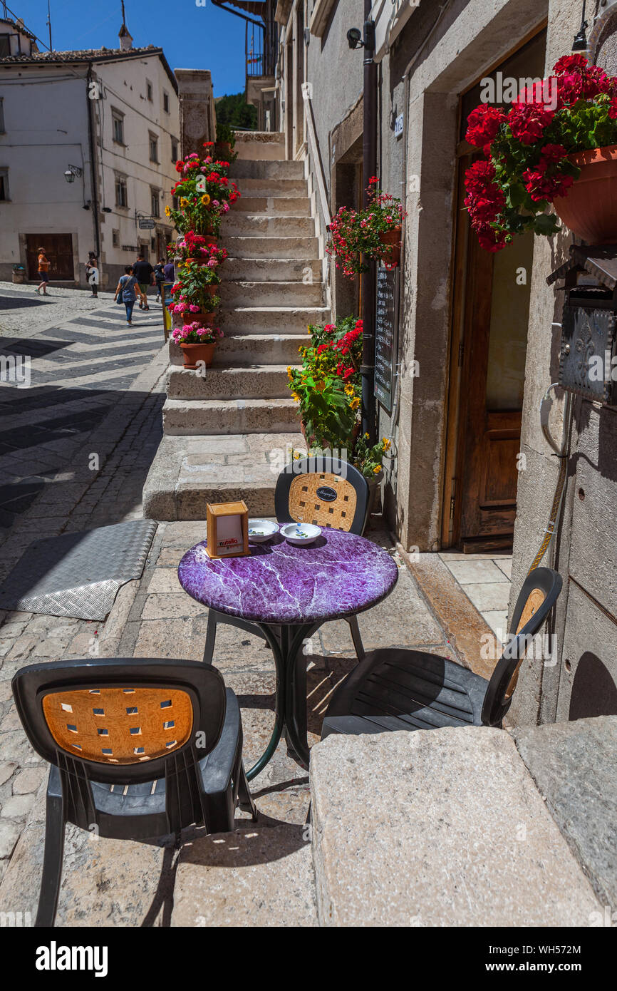 Pescocostanzo, meraviglioso villaggio di montagna in Appennino abruzzese Foto Stock