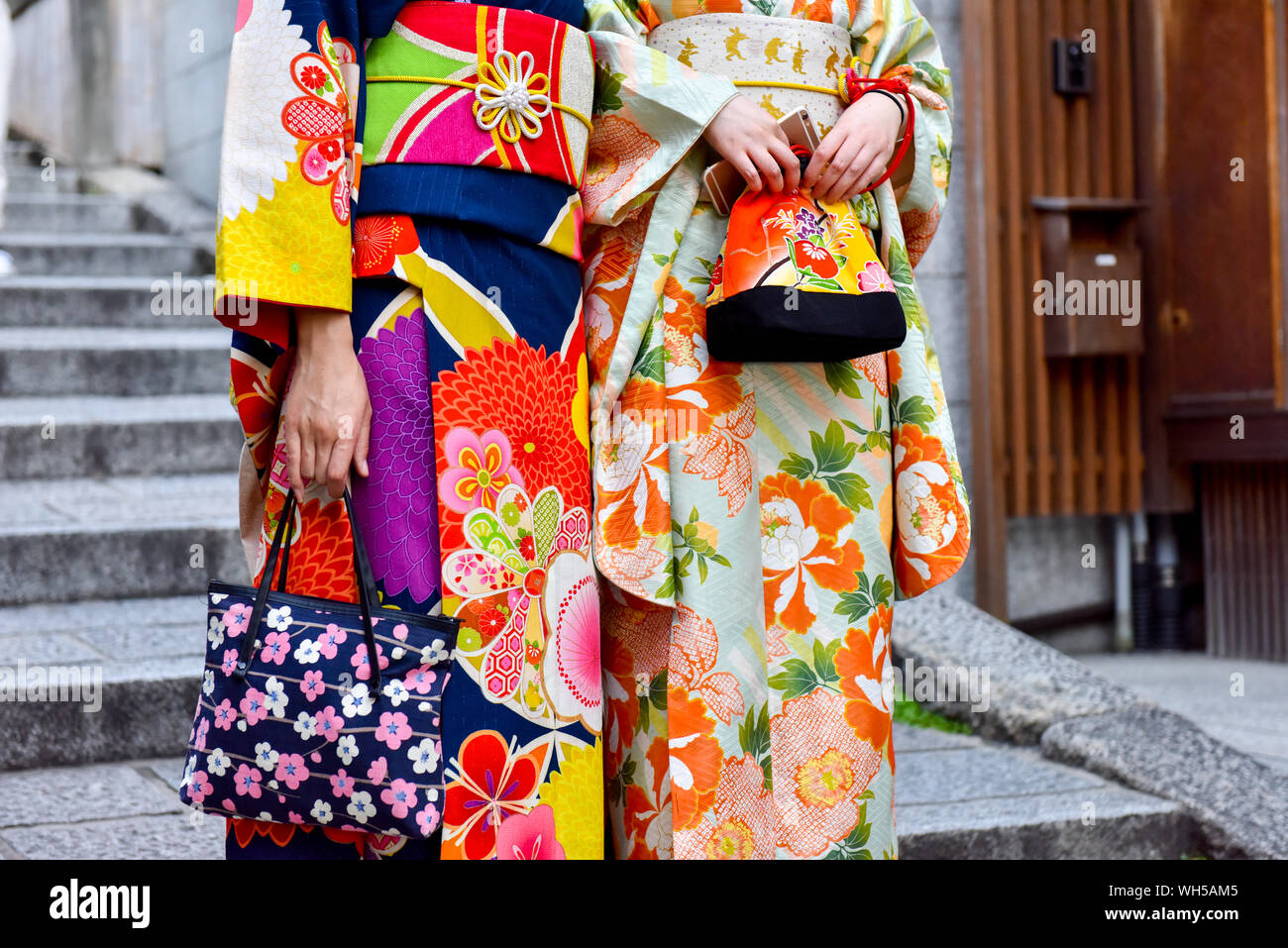 Kimono Giapponese Donna Floreale Manica Lunga Blu Taglie S M L XL - Foto 4