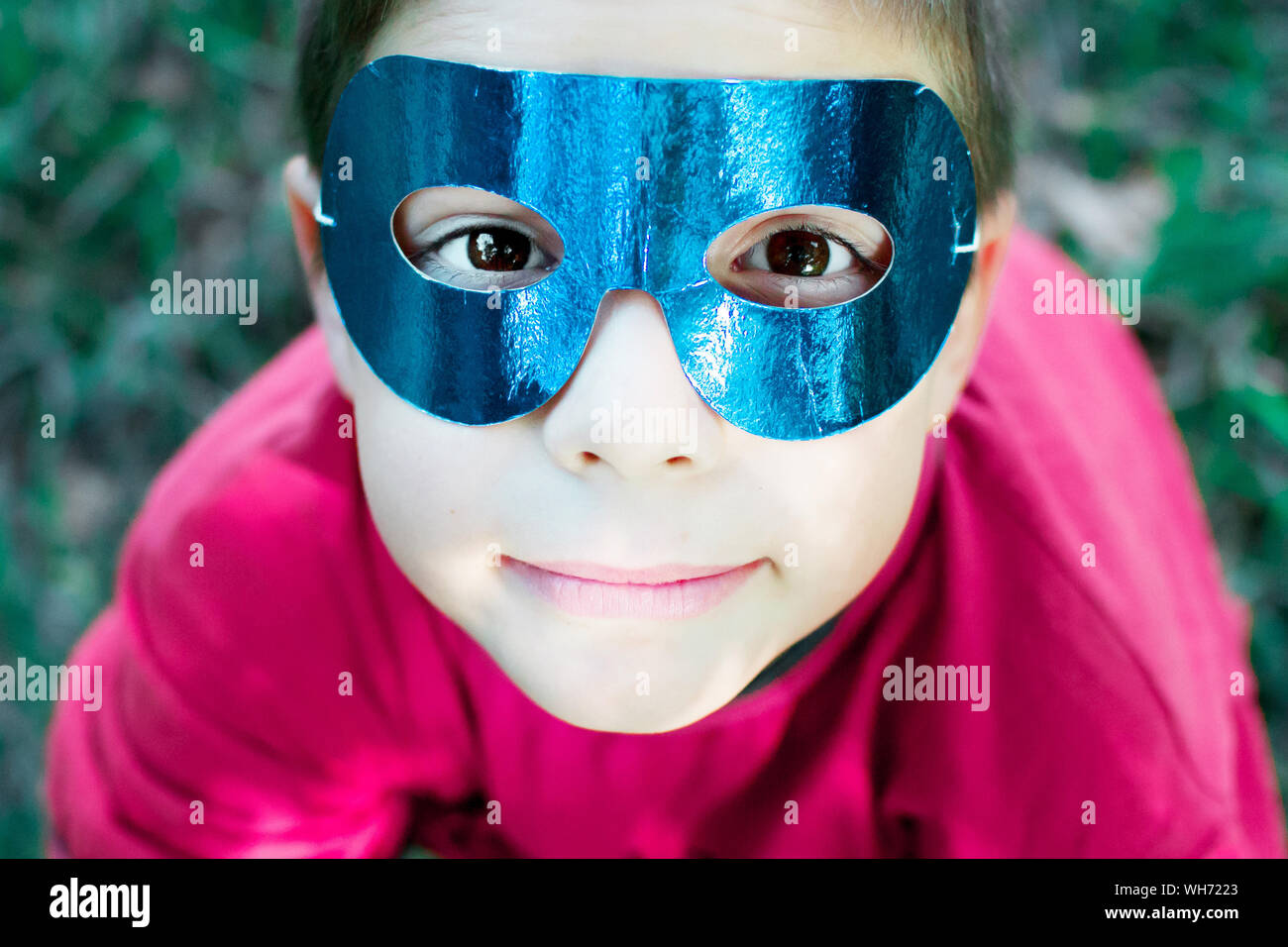Maschera blu immagini e fotografie stock ad alta risoluzione - Alamy