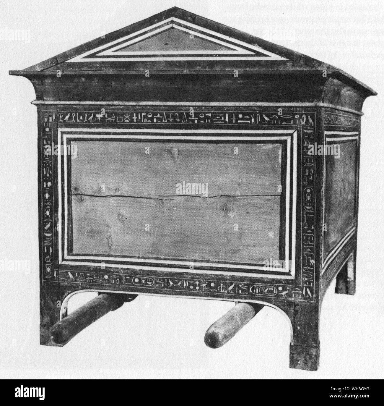 Torace portatile trovati in Tutankhamon la tomba. I tesori di Tutankhamon, il catalogo della mostra da MI E S Edwards, pagina 92 Foto Stock