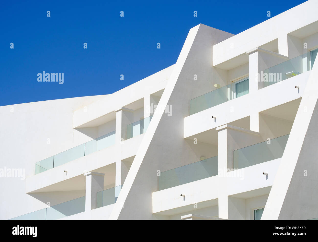 Il balcone di ogni camera di un hotel, Lanzarote, Spagna Foto Stock