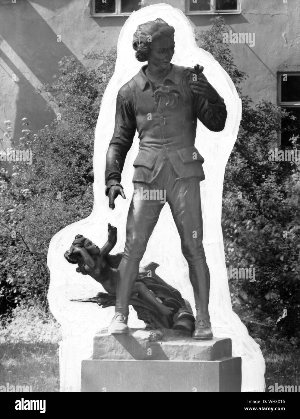 Statua del giovane Linnaeus, da Carl Eldh (1873-1954), nel vecchio giardino botanico, Uppsala. Foto Stock