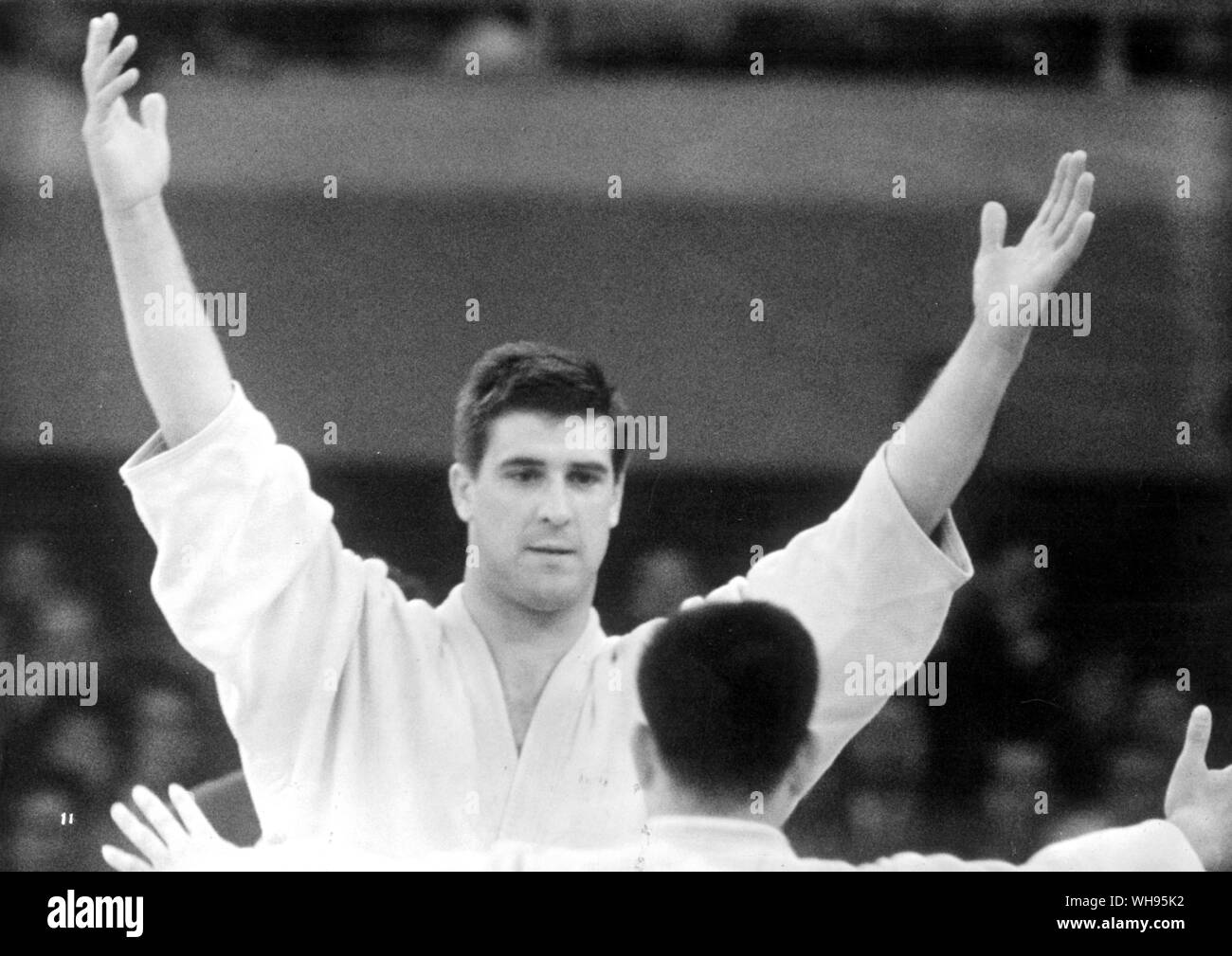 Giappone Tokyo Olimpiadi 1964: Anton Geesink (Paesi Bassi) e Akio Kaminaga (Giappone). Foto Stock