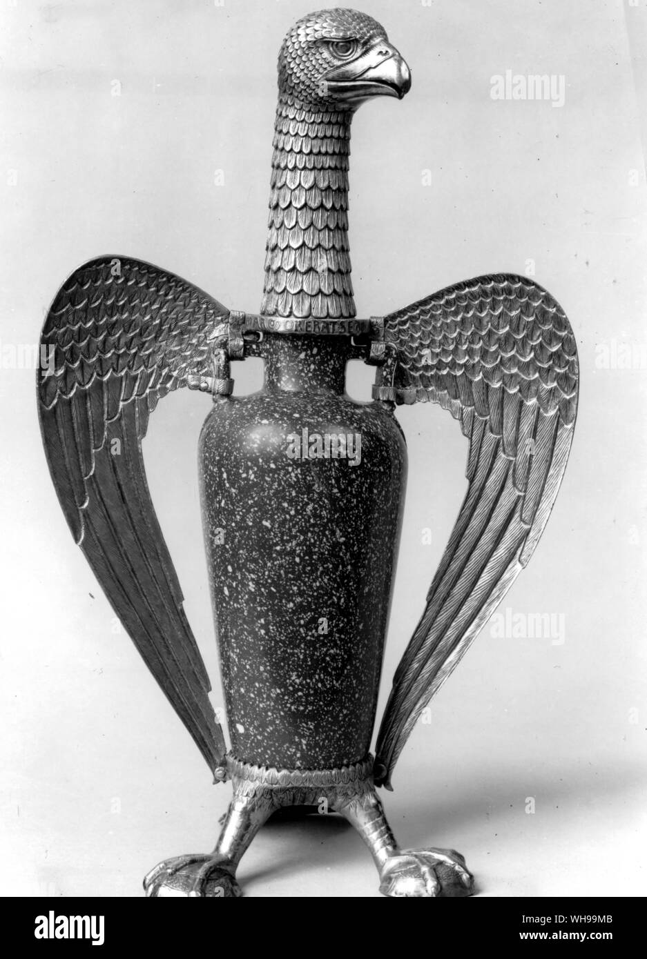 Montate il vaso di porfido descritto dall Abate Suger, prima del 1144. Vedere p.176 Foto Stock