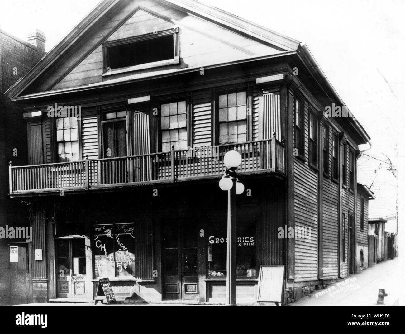 Il negozio dove Mark Twain puchased candy per 60 anni Annibale Mo su un angolo di roccia e N Main Street Il Palastor House Foto Stock