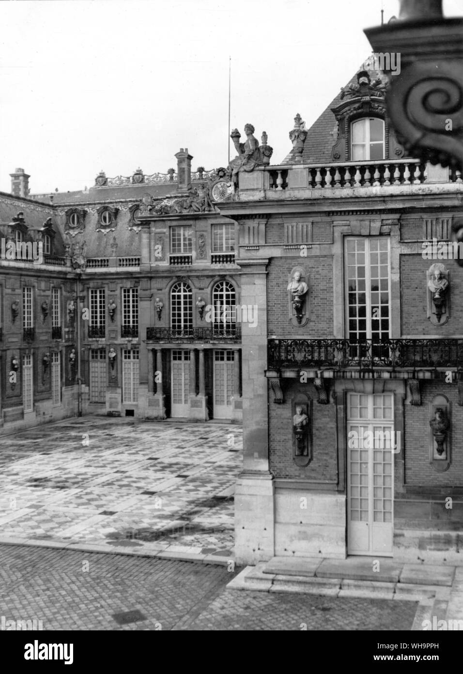 Il Re della balconata a Versailles Foto Stock