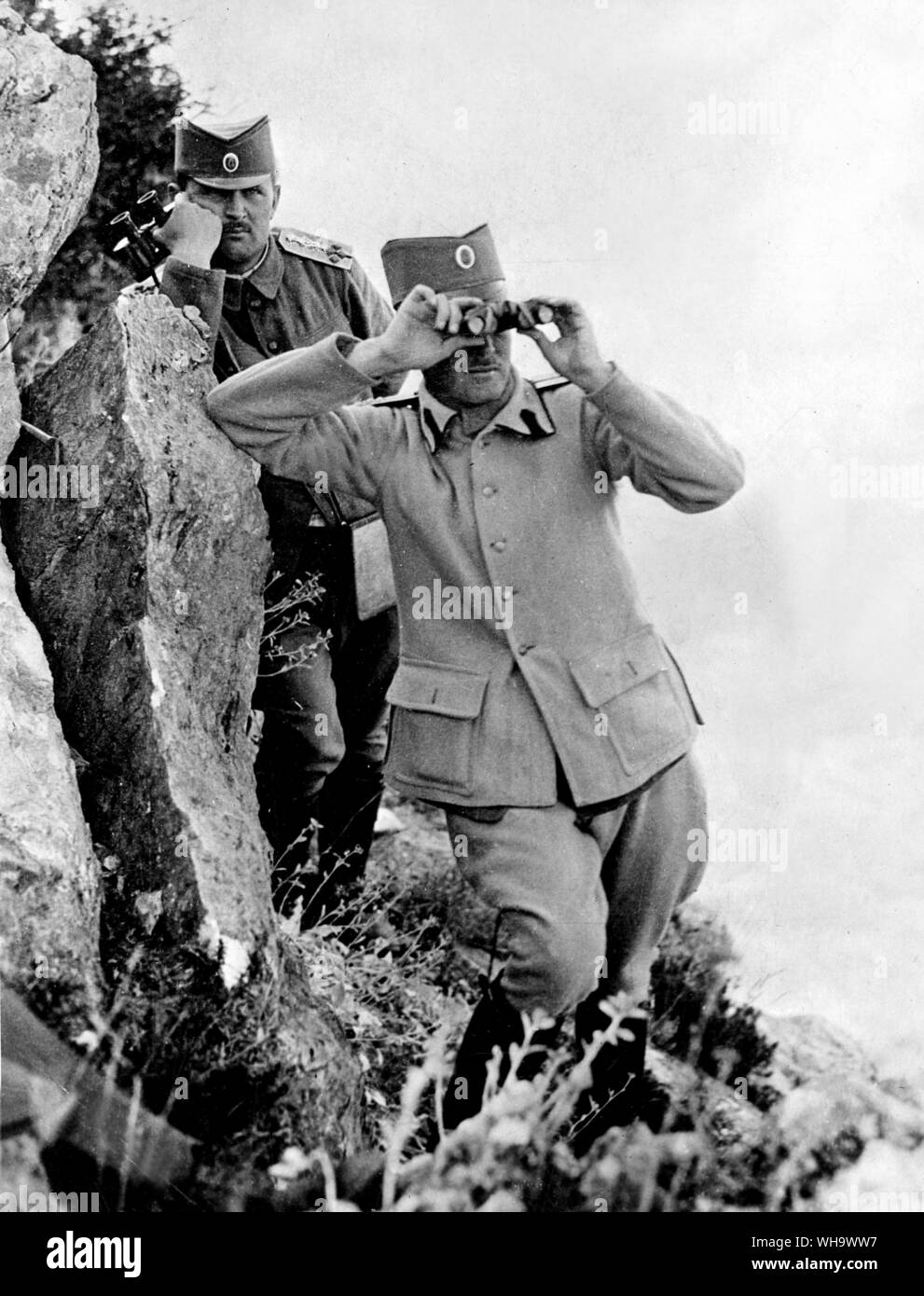 WW1/ Balcani. Battaglia di Doiran, 1916. Un serbo osservazione post, 100 piedi al di sopra della pianura. Foto Stock