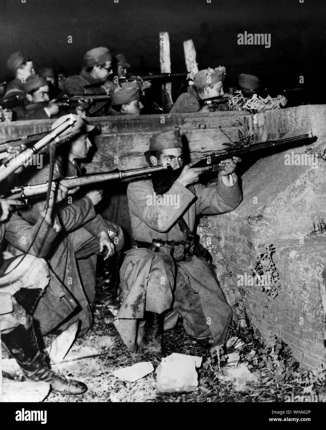 La rivolta argentina. Le truppe del governo in azione. 1955. Foto Stock