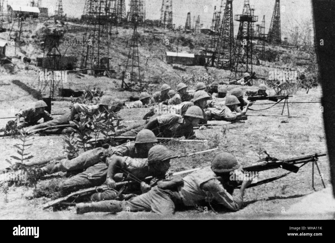 WW2: le forze giapponesi in Yenangjuang giacimenti di petrolio. La Birmania. 1942. Foto Stock