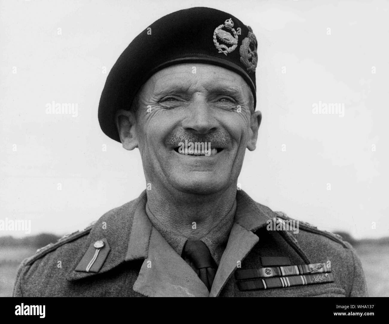 WW2: Maresciallo di Campo Montgomery . Montgomery, Bernard Law (Monty; Visconte Montgomery di Alamein) British generale; ha conquistato la vittoria ad El Alamein nella II Guerra Mondiale 1942; ha contribuito a piano di invasione della Normandia  1887-1976 . . Foto Stock