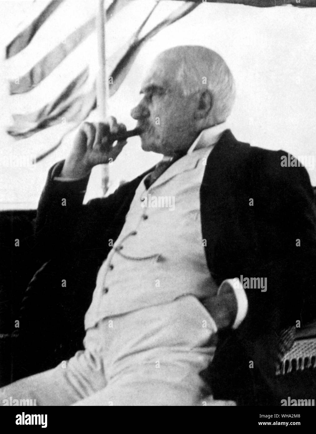 Pierpont Morgan visto su Corsair III. Morgan, John Pierpont Suor (J. P. Morgan) Noi imprenditore finanziere, e acciaio industriale; co-fondato U.S. Steel Corp. 1901  1837-1913 . . Foto Stock