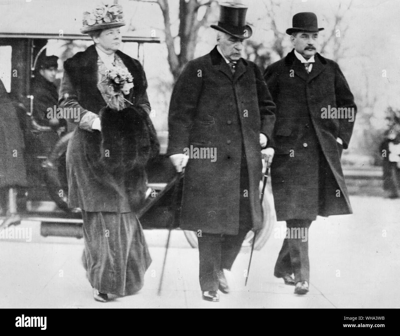 John Pierpont Morgan con due suoi figli adulti Louisa e Jack Foto Stock