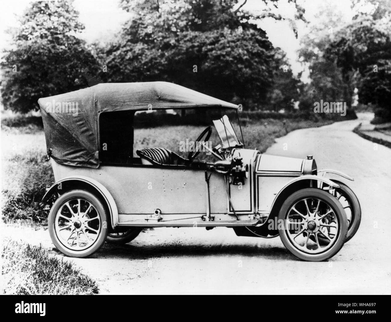 1915 Stellite 3 posti. Elettrico & Ordnance Accessori Co Ltd Birmingham Foto Stock