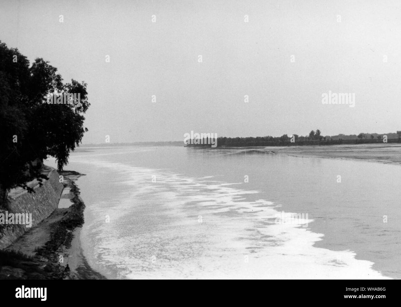 Il fiume Wei presso la città Hsienyang bridge. Irrigazione in terra con la passa accertato ch'in come il pre-eminente stato feudale prima della unificazione della Cina nel 221 A.C. Foto Stock