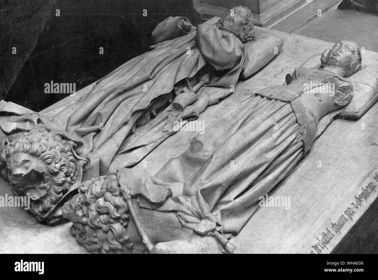 Jacques Morel. Tomba di Agnese di Borgogna e Carlo I di Borbone 1453. Souvigny Chiesa Parrocchiale Foto Stock