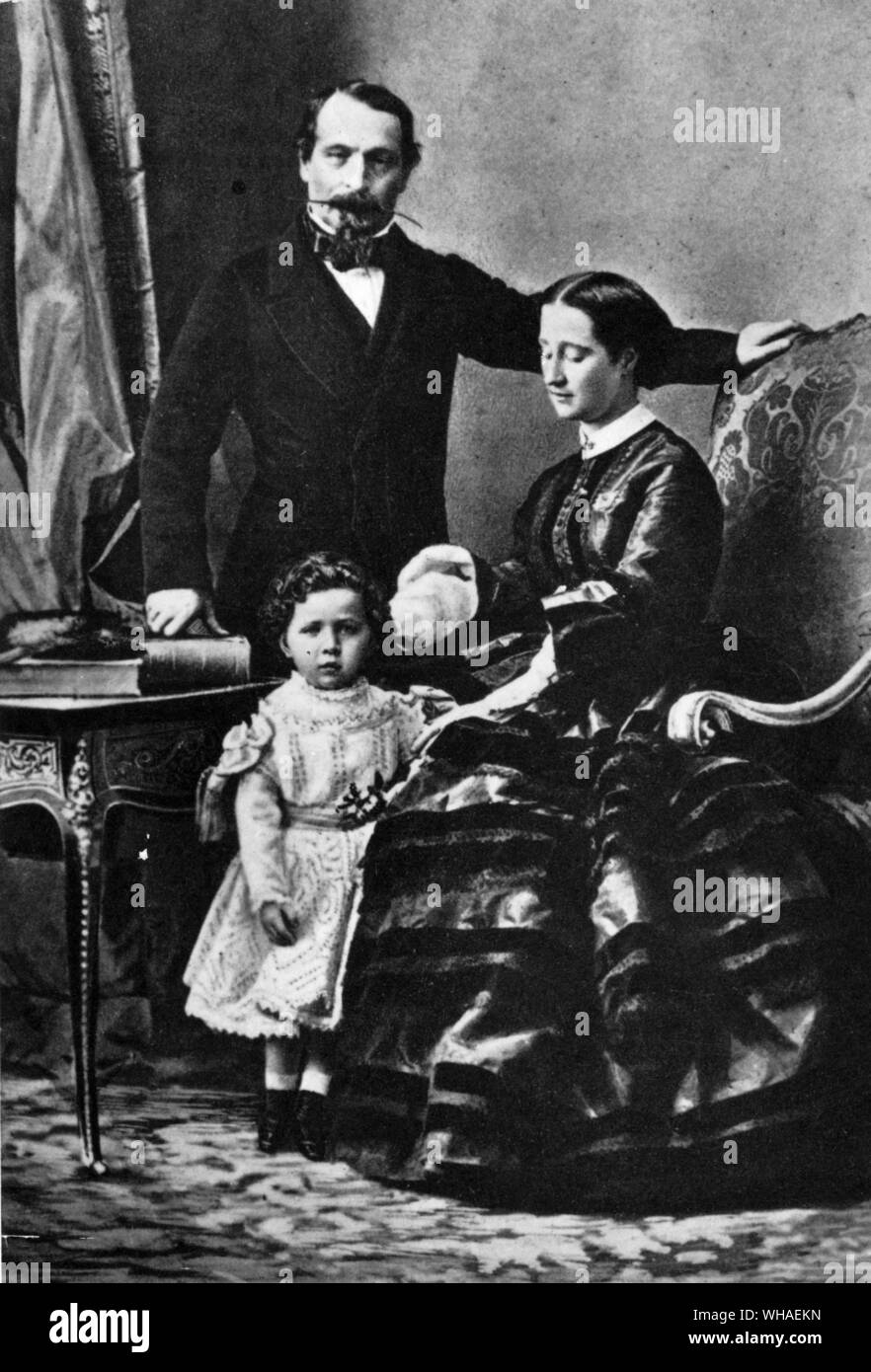 La famiglia imperiale tardi 1850s. L'imperatore Napoleone III Imperatrice Eugenie e il loro figlio Principe Imperiale. Foto Stock