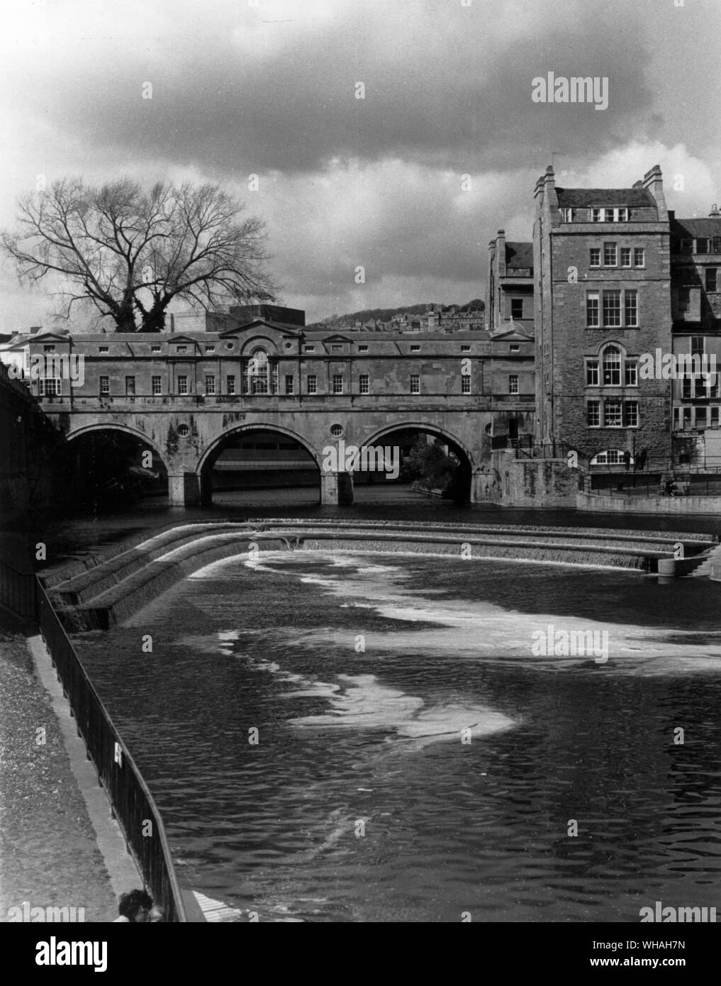 Pulteney Bridge e Wier. Vasca da bagno Foto Stock