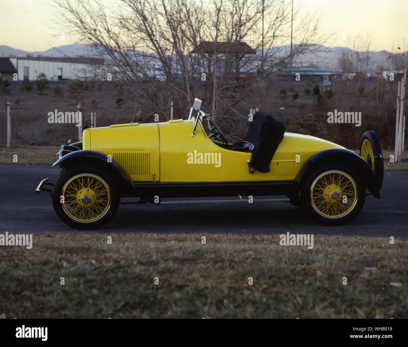 Trasporto su strada 1927. Kissel Modell 55 sei cilindri roadster coupé con tirare fuori la madre in sede di legge sul predellino Foto Stock