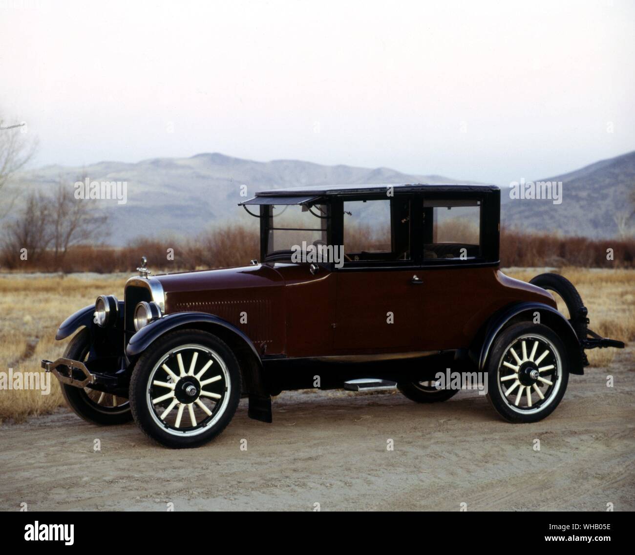 Trasporto su strada 1922. Chandler 4 Coupe passeggero 6 Foto Stock