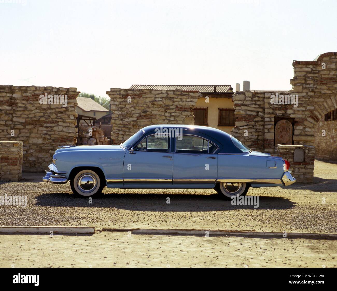 1953 Kaiser Manhatten sovralimentato Foto Stock