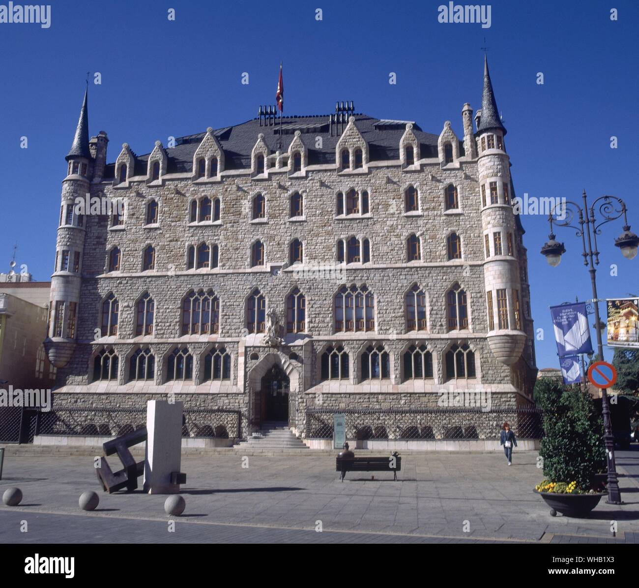 FACHADA DE LA CASA BOTINES - 1892-94 - NEOGOTICO ESPAÑOL. Autore: Antonio Gaudi. Posizione: CASA BOTINES. LEON. Spagna. Foto Stock