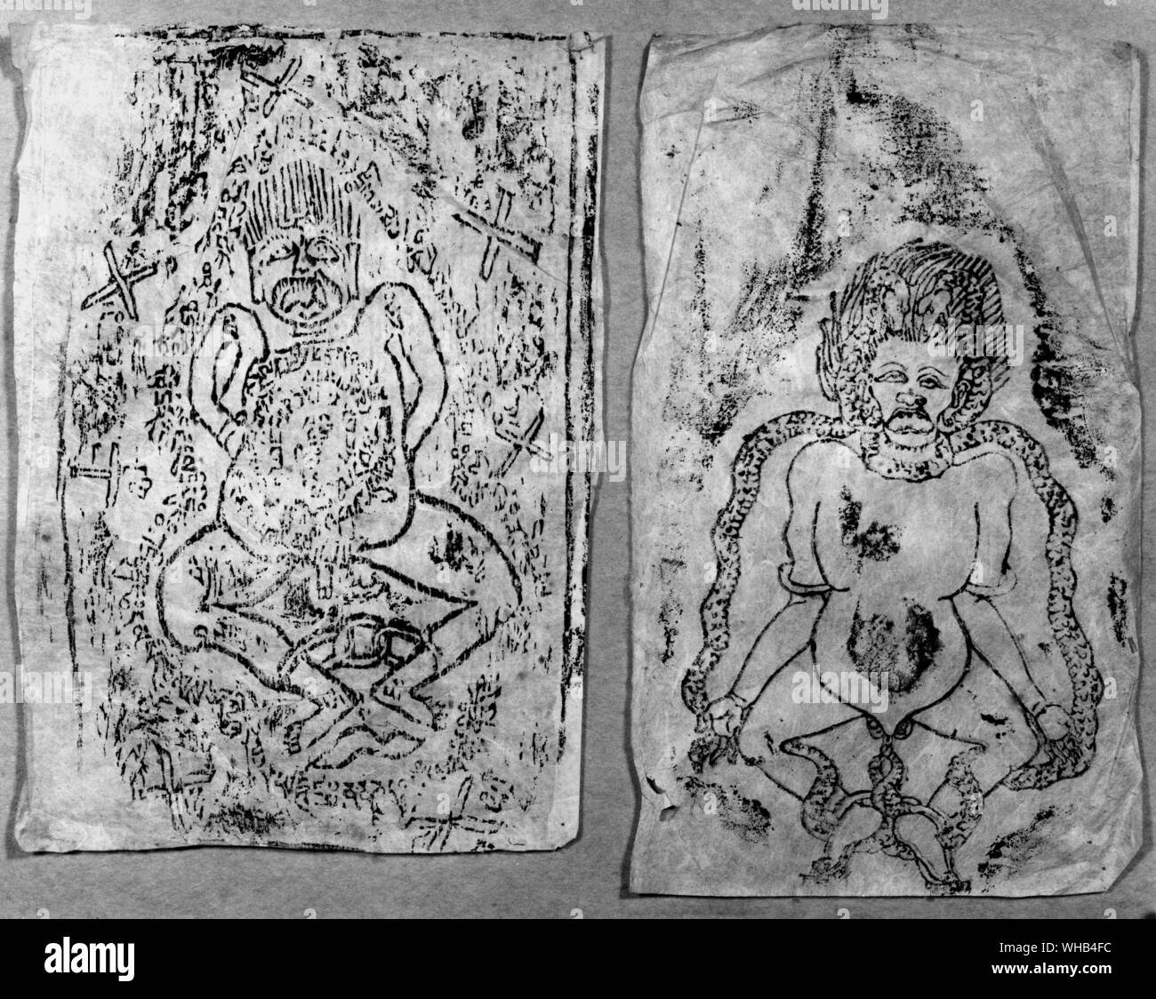 Charms contro la malattia stampato su carta tibetana. Foto Stock