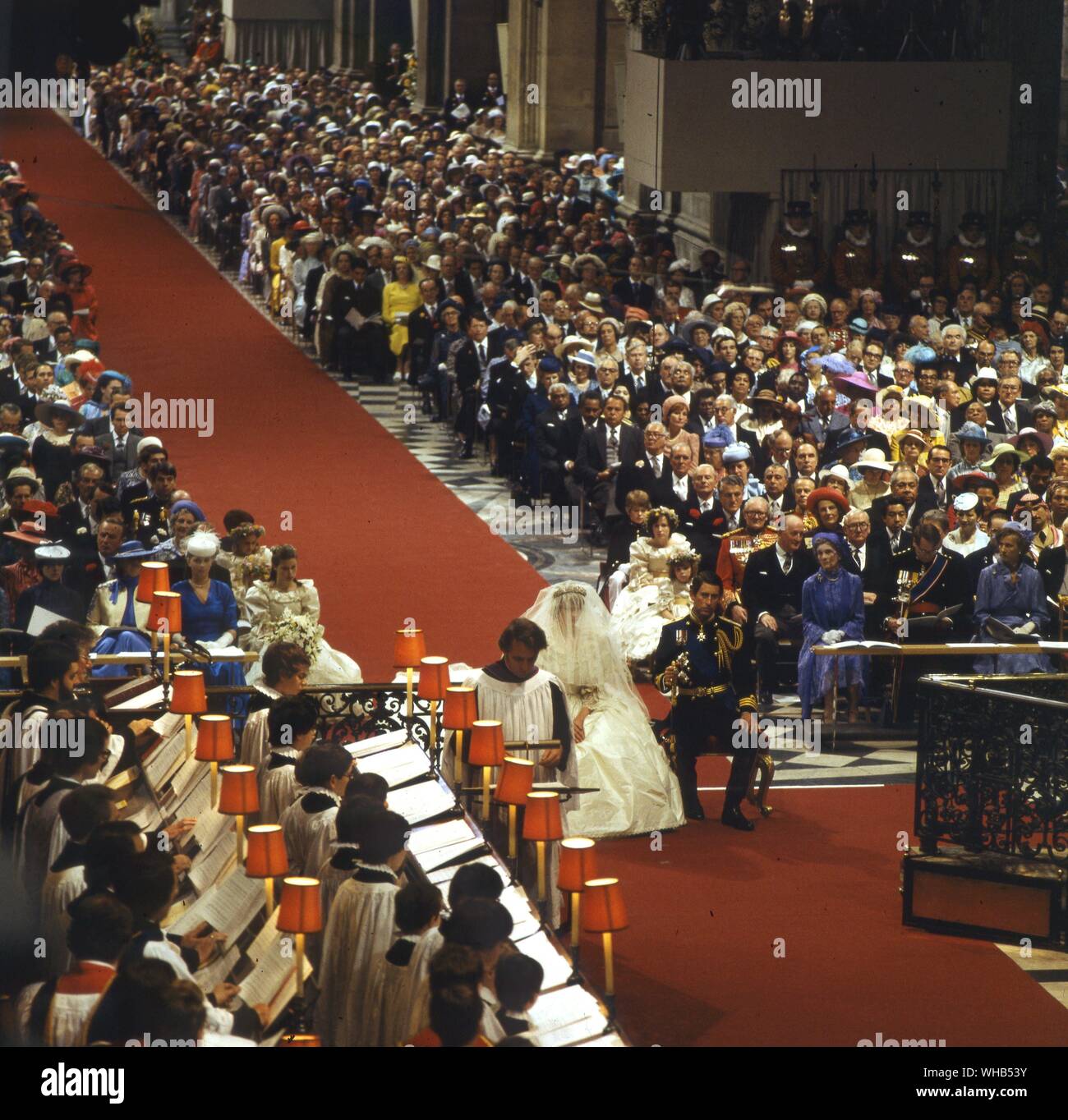 Il Matrimonio del principe e della Principessa di Galles (Lady Diana Spencer) 29 luglio 1981 durante la loro cerimonia di nozze all'interno di San Paolo. Foto Stock