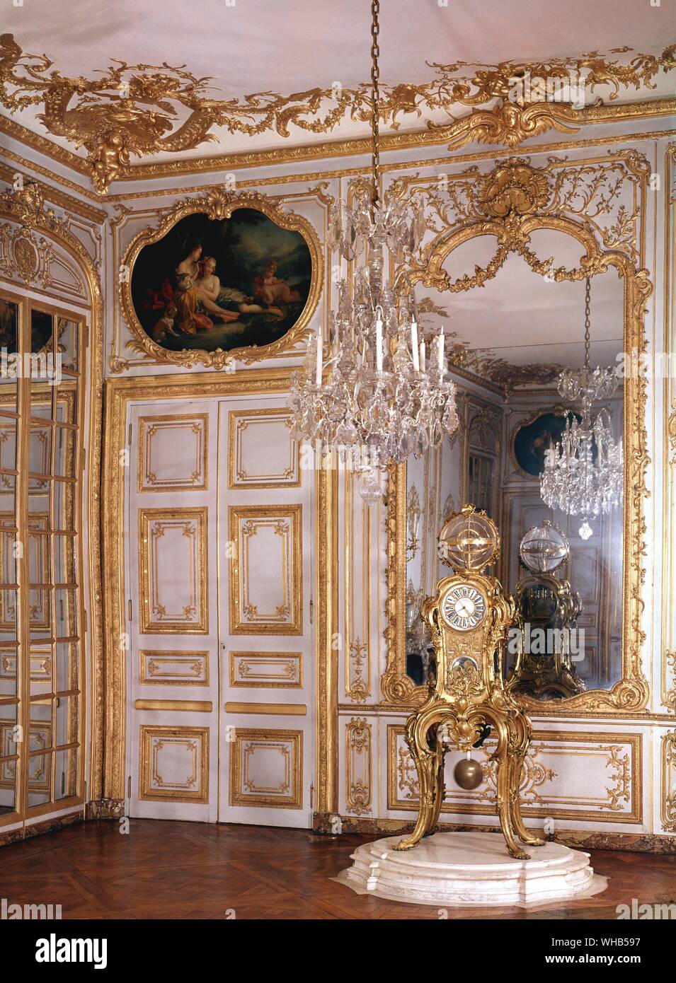 Royal Romance - Ile de France - Versailles - Salon de la Pendule in Petits - Appartamento del Re Foto Stock
