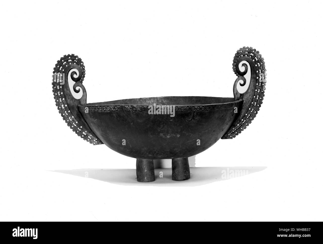 Il cibo in legno vaschetta dall'Admiralty Islands , del XIX secolo . Diametro 54 pollici o 137.1 cm. Il campo Museo di Storia Naturale , Chicago , STATI UNITI Foto Stock