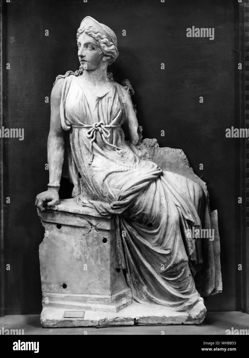 Seduto Etruschi . Vii secolo A.C. , terracotta , altezza 57 1/8 pollici o 144 cm. I Musei Capitolini e la Galleria , Roma , Italy Foto Stock