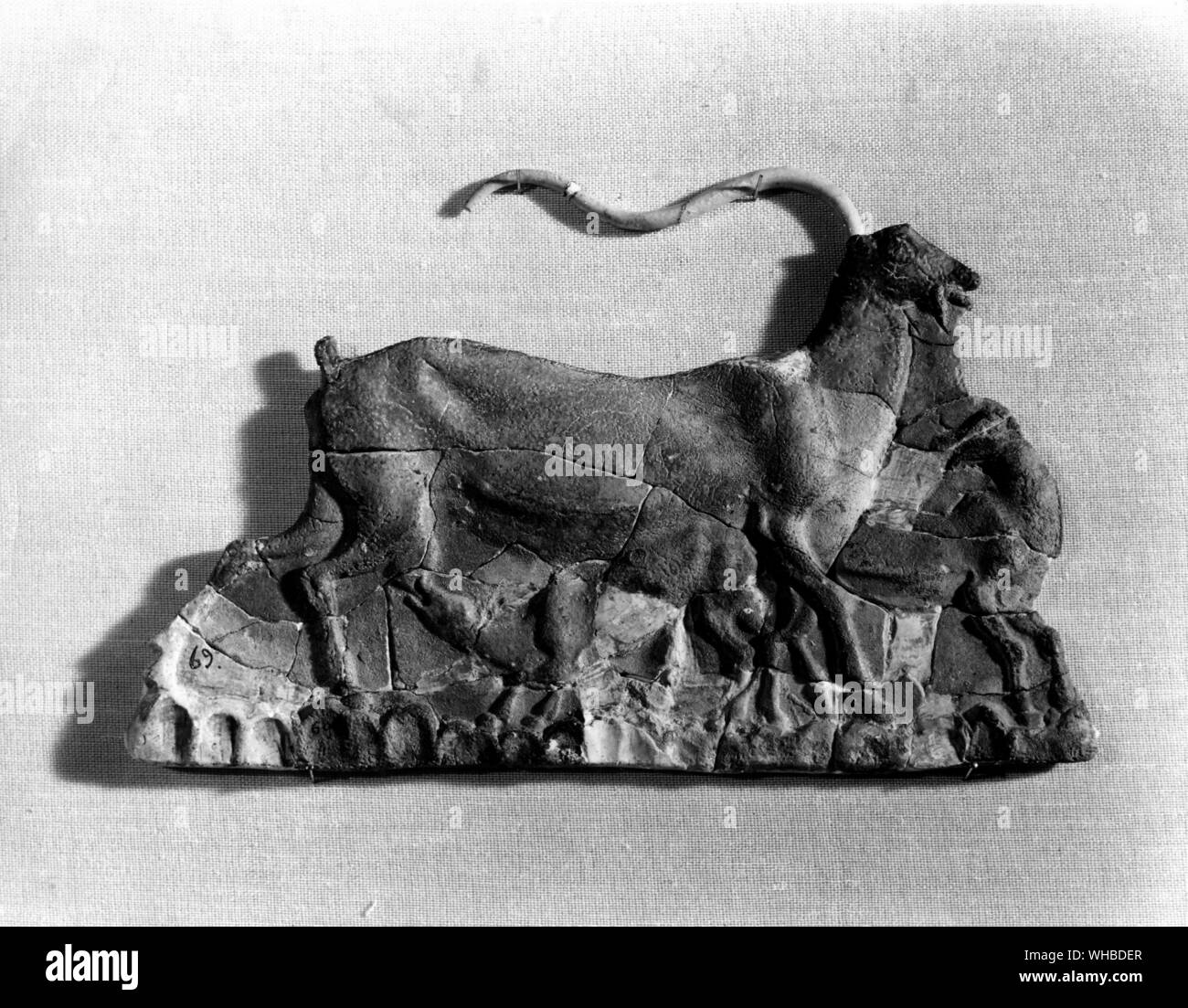 La dea come madre di origine animale - la capra selvatica e vigilante , la mucca domestica e gara . Faenza , dal Palazzo di Cnosso , Creta , Grecia . c 1600 BC Foto Stock