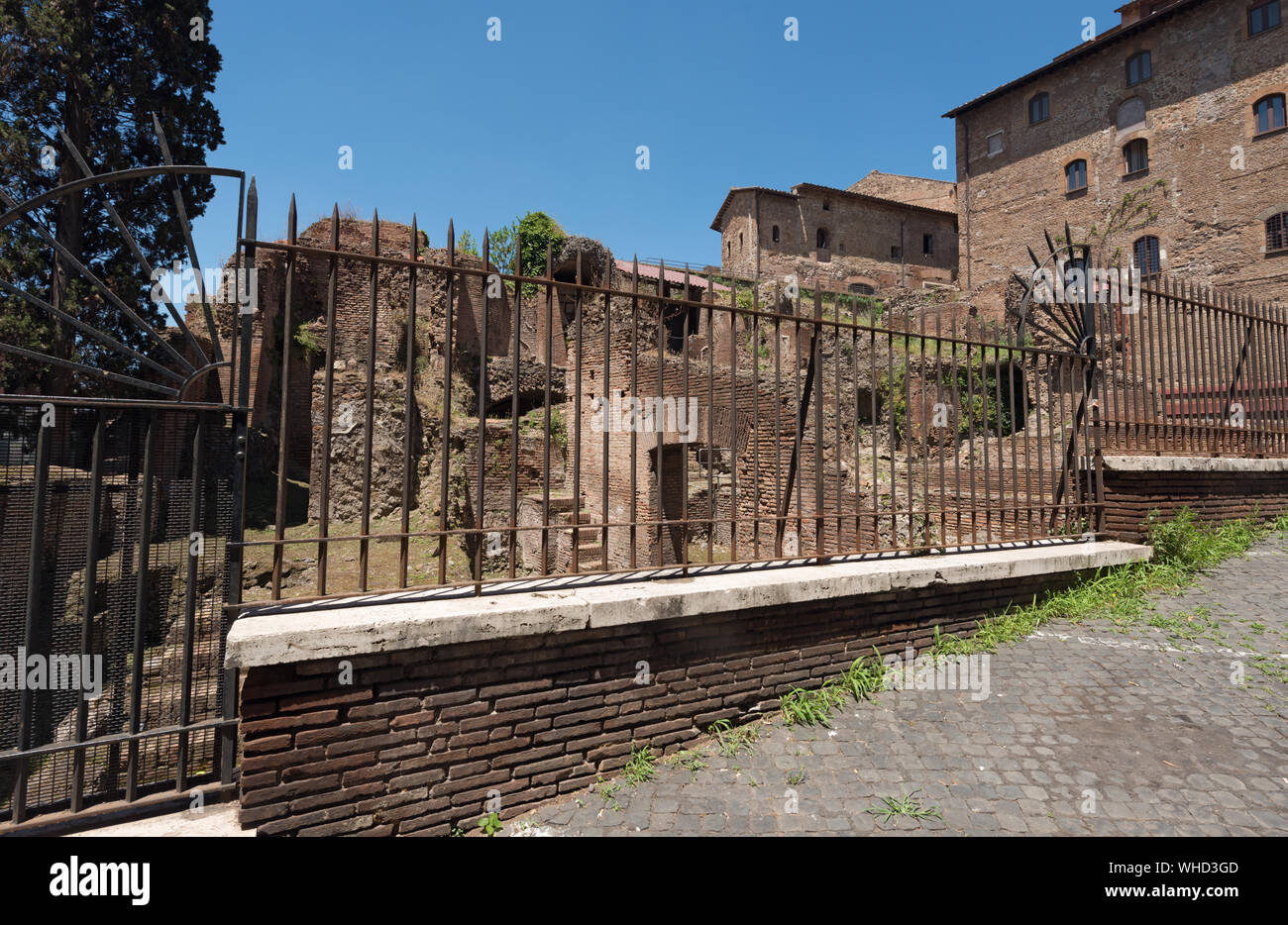 Le antiche rovine romane sulla salita del Grillo (Roma, Italia) Foto Stock