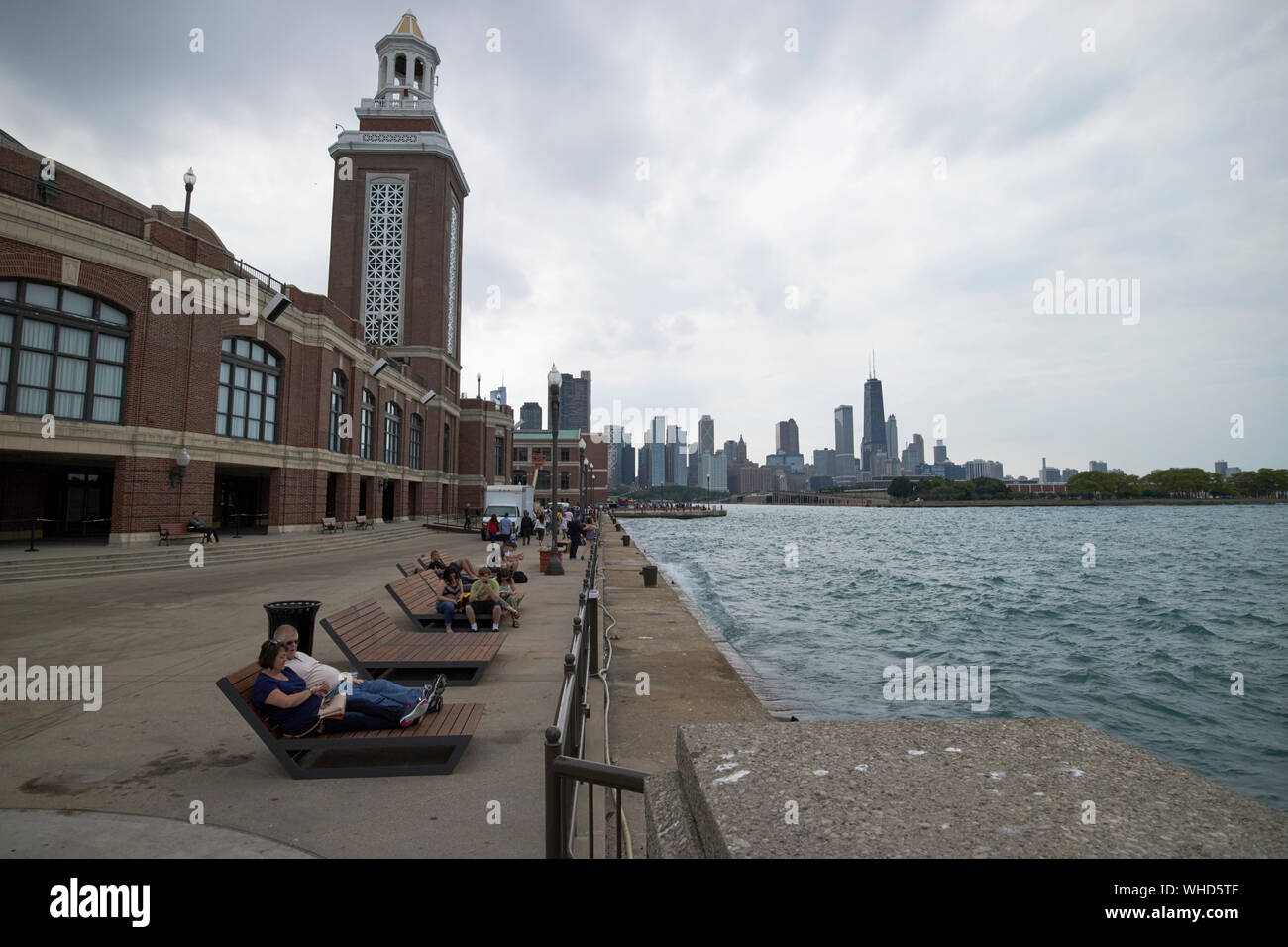 East Grand Avenue aon grand sala da ballo parte dell'auditorium sul molo della marina del porto di Chicago in Illinois negli Stati Uniti d'America Foto Stock