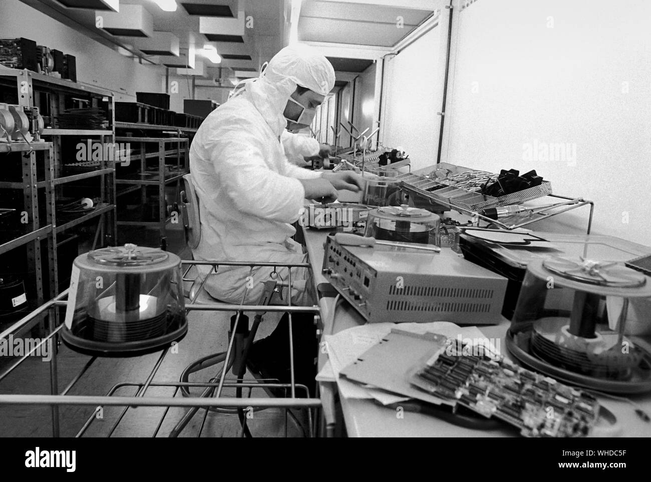 Impianto di Olivetti di Ivrea (Italia), la produzione di personal computer (anno 1984) Foto Stock