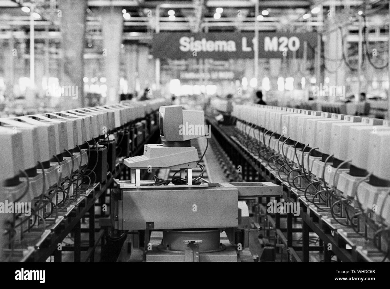 Impianto di Olivetti di Ivrea (Italia), la produzione di personal computer (anno 1984) Foto Stock
